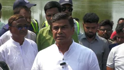 স্বাধীনতাবিরোধীদের সঙ্গে যারা হাত মেলায়, তাদের বিরুদ্ধে সজাগ থাকুন: প্রতিমন্ত্রী ফরহাদ