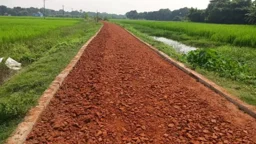 
৯৭ লাখ টাকার সড়কে নিম্নমানের খোয়া, ঠিকাদারকে চূড়ান্ত নোটিশ
