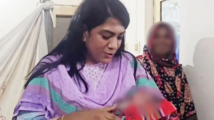 মানসিক ভারসাম্যহীন নারীর কোলজুড়ে এলো ফুটফুটে কন্যা