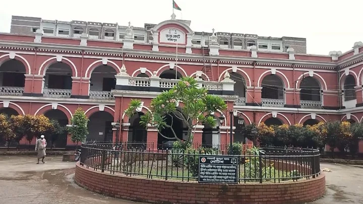 ফরিদপুরে স্ত্রী হত্যা, পলাতক স্বামীর আমৃত্যু কারাদণ্ড