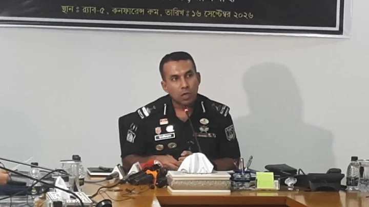 রাজশাহী অঞ্চল থেকে হারিয়ে যাওয়া সরকারি অস্ত্রের সন্ধান দিলে মিলবে পুরস্কার