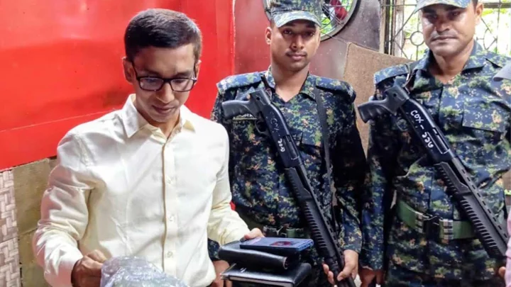 কক্সবাজারে হাজি বিরিয়ানিতে নিষিদ্ধ কেওড়া জল, এক লাখ টাকা জরিমানা