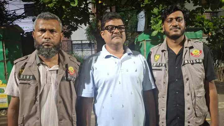 সন্দ্বীপের সাবেক সংসদ সদস্য মাহফুজুর রহমান গ্রেপ্তার