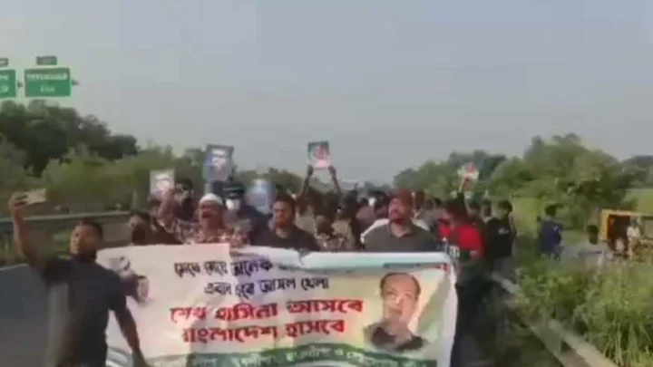 এক্সপ্রেসওয়েতে আওয়ামী লীগের মিছিল, আটক ১০