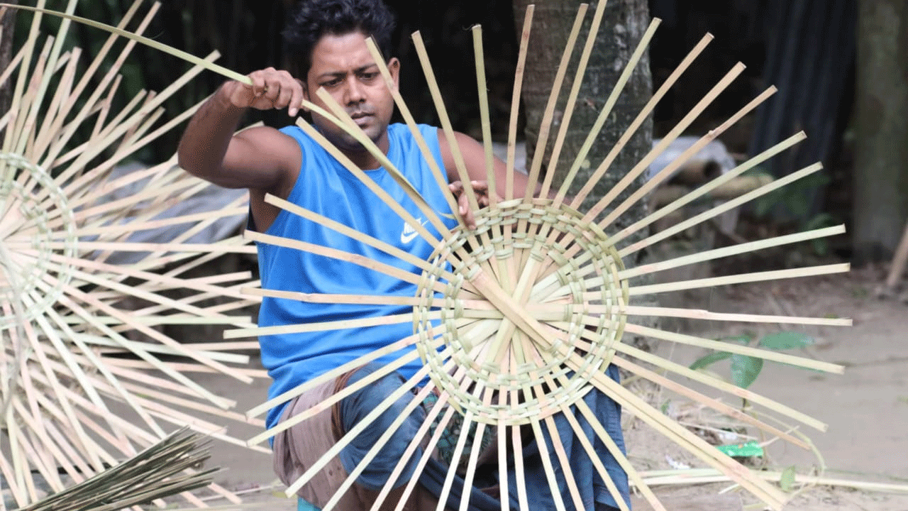 বাঁশের দাম আকাশছোঁয়া