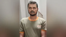 ফেনীতে ধারালো দা দিয়ে কুপিয়ে হত্যাচেষ্টা, যুবক গ্রেপ্তার
