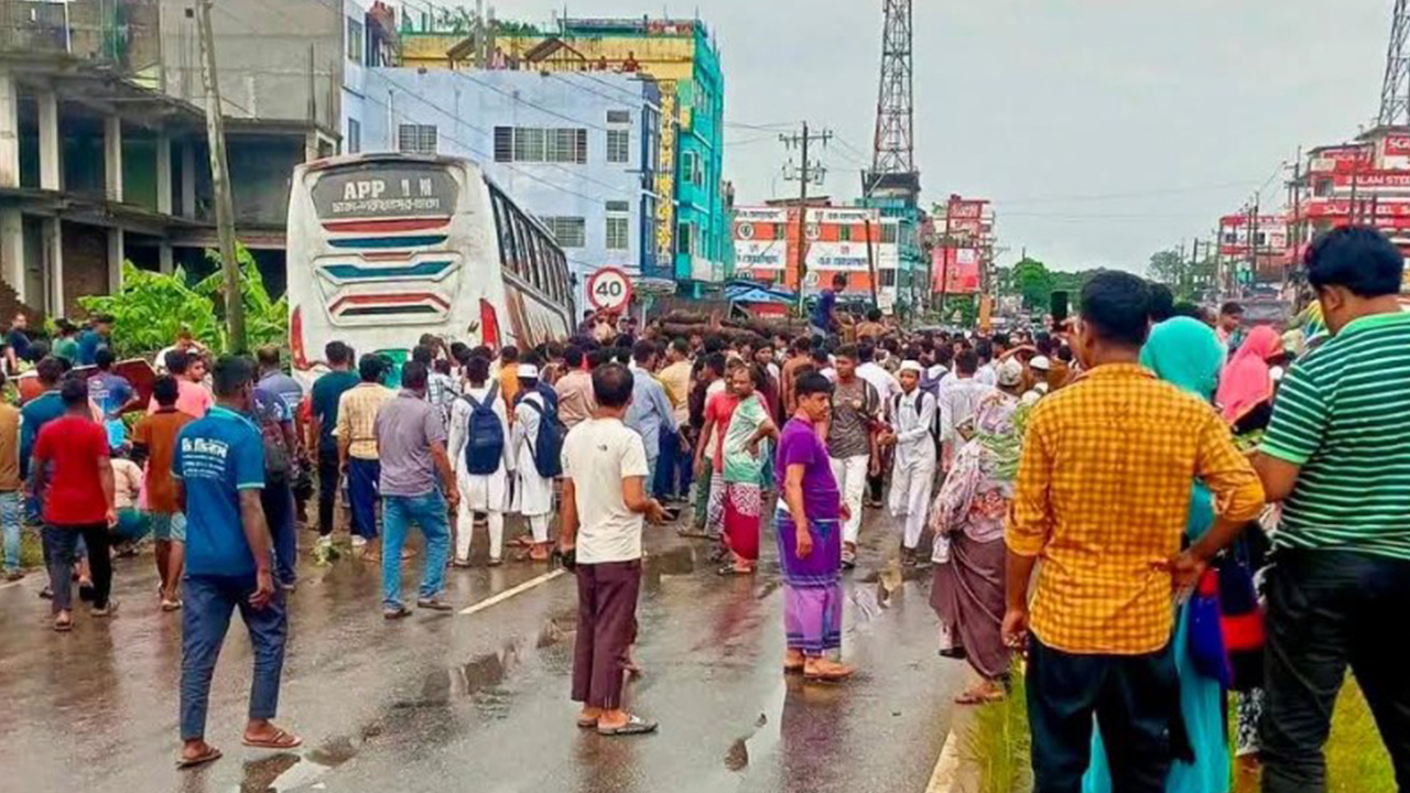 ‘মেয়েকে সুস্থ অবস্থায় খুঁজে পেলেও মাকে হারিয়ে ফেললাম’