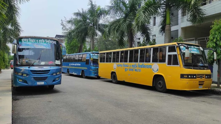সীমাবদ্ধতার মধ্যেও চমক যবিপ্রবির পরিবহন দপ্তরের