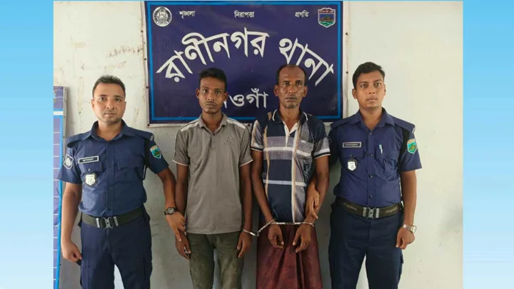 নওগাঁয় ছিনতাই চক্রের দুই সদস্য গ্রেপ্তার