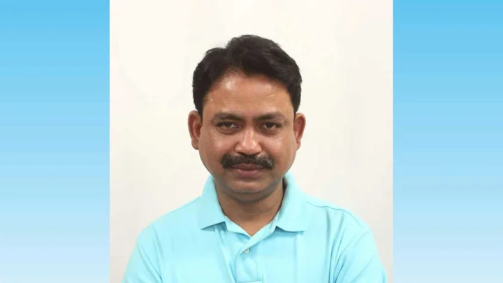 বিএনপির মনোনয়ন ফরম নিলেন রাষ্ট্রপতির ভাই মির্জা ফয়সল