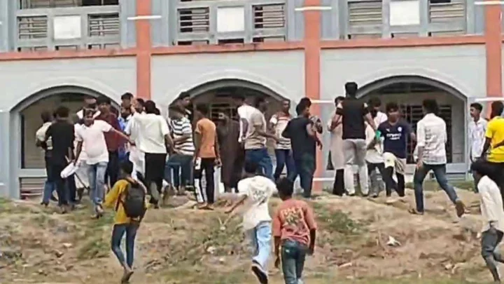 নাটোরে ফুটবল খেলা নিয়ে দুই পক্ষের ধাওয়া-পাল্টাধাওয়া