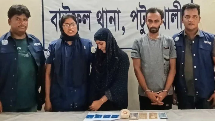 শিশুর ডায়াপারে মিলল ৬০০ পিস ইয়াবা, নারীসহ গ্রেপ্তার ২