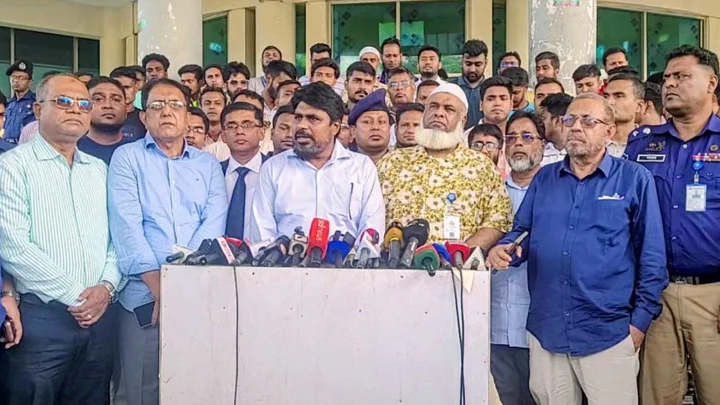শজিমেক হাসপাতালে ইন্টার্ন চিকিৎসকদের কর্মবিরতি প্রত্যাহার