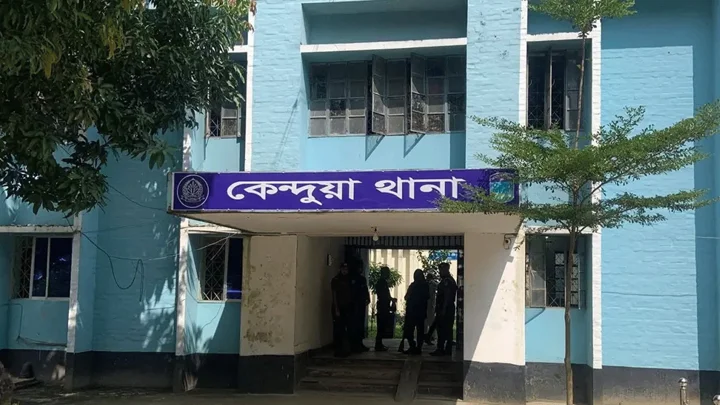 নেত্রকোণায় ট্রাকের চাপায় অটোরিকশাচালকসহ নিহত ২