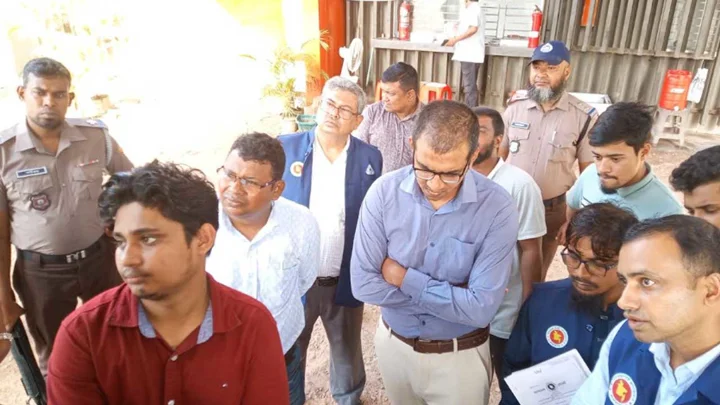 বরিশালে দুই ফিলিং স্টেশনকে ২৫ হাজার টাকা জরিমানা