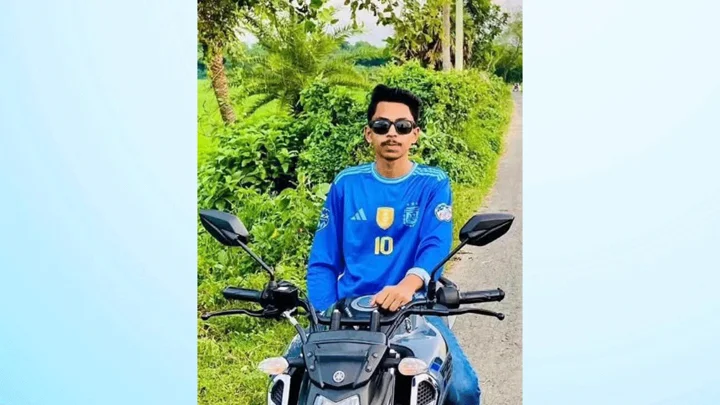 নিখোঁজের ৪ দিন পর ডোবায় মিলল কলেজছাত্রের বস্তাবন্দি মরদেহ