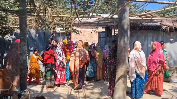 একই দিনে জন্ম, একই দিনে দুই শিশুর মৃত্যু