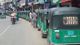 রাঙামাটিতে ঘণ্টার পর ঘণ্টা দাঁড়িয়েও মিলছে না গ্যাস