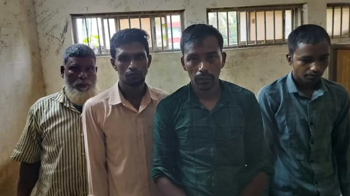 নোয়াখালীতে ডাকাতির প্রস্তুতিকালে গ্রেপ্তার ৬