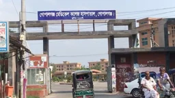 গোপালগঞ্জে নিজের বাসের চাপায় বাস মালিক নিহত