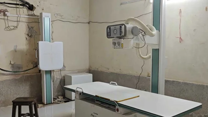 খাগড়াছড়ি সদর হাসপাতালে ১২ দিন ধরে বন্ধ এক্সরে সেবা
