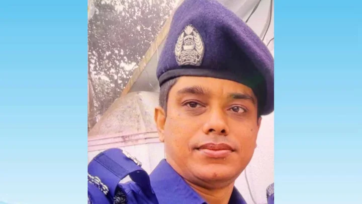 ঘুষ গ্রহণের ভিডিও ভাইরাল: হবিগঞ্জের সেই এএসআই ক্লোজড