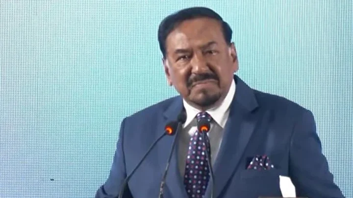 সরকারের ডকুমেন্টারির সমালোচনা করলেন ভারপ্রাপ্ত রাষ্ট্রপতি