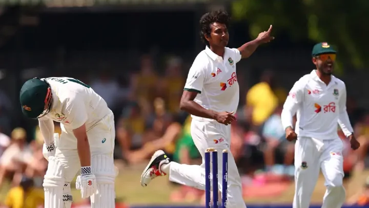 হাসানের জোড়া আঘাতে চা-বিরতিতে চাপে অস্ট্রেলিয়া
