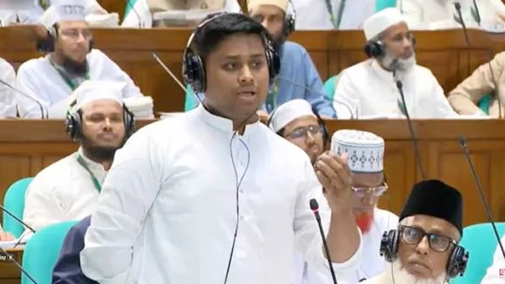 ভুল সিদ্ধান্ত ও পরিকল্পনাহীনতায় দেশে লোডশেডিং: হাসনাত আব্দুল্লাহ