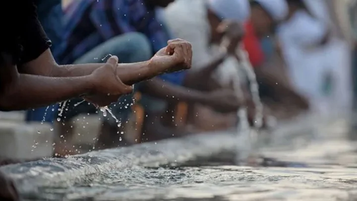 অজুতে পানির ব্যবহার কমাতে বলল যুক্তরাজ্য