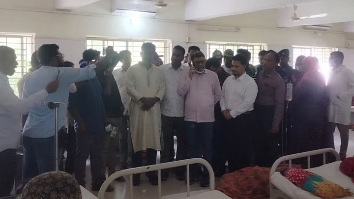 স্বাস্থ্য কমপ্লেক্সে এসি চুরির ঘটনায় ব্যবস্থা নিতে স্বাস্থ্যমন্ত্রীর নির্দেশ