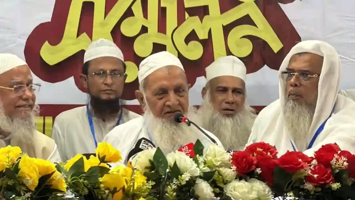 মাওলানা সাদকে হুঁশিয়ারি হেফাজত আমিরের
