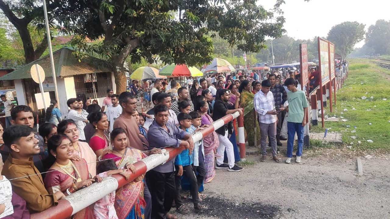 hili-border-puja