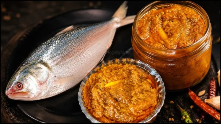 ইলিশ মাছের টক-ঝাল-মিষ্টি আচার, ঘরেই বানিয়ে চমকে দিন সবাইকে