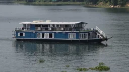 হাউসবোটে নেই পর্যাপ্ত অগ্নিনির্বাপক ব্যবস্থা, বাড়ছে নিরাপত্তা ঝুঁকি