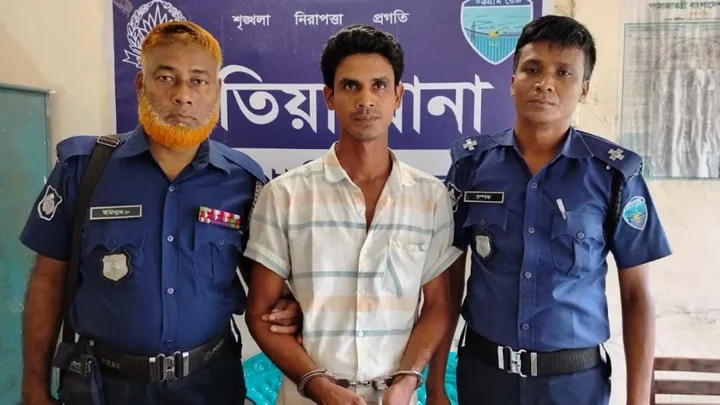 হাতিয়ায় ১৮০০ লিটার চোরাই ডিজেল জব্দ, গ্রেপ্তার ১