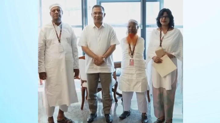 প্রধানমন্ত্রীর সঙ্গে বৃক্ষপ্রেমী ইমাম বাবুলের সাক্ষাৎ