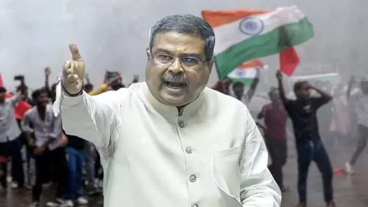 পদত্যাগ করলেন ভারতের কেন্দ্রীয় শিক্ষামন্ত্রী ধর্মেন্দ্র প্রধান