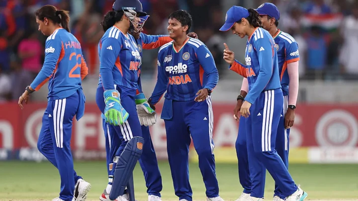শ্রীলঙ্কাকে গুঁড়িয়ে অষ্টমবার এশিয়ার সেরা ভারত