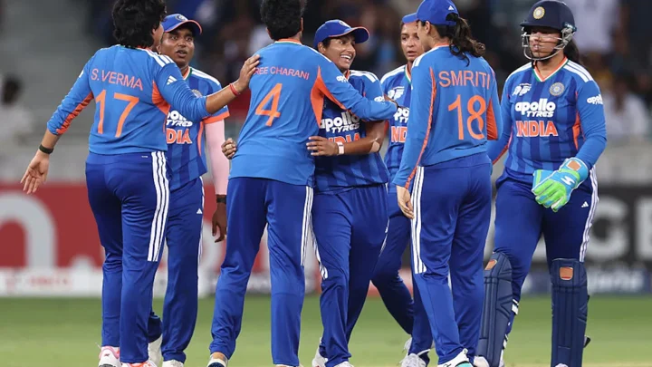 পাকিস্তানকে ৫৫ রানে অলআউট করে ভারতের বড় জয়