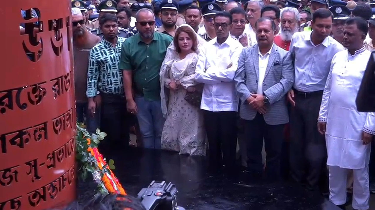 জুলাই শহীদদের রক্তের মর্যাদা প্রতিষ্ঠায় আমরা দৃঢ়প্রতিজ্ঞ: তথ্যমন্ত্রী