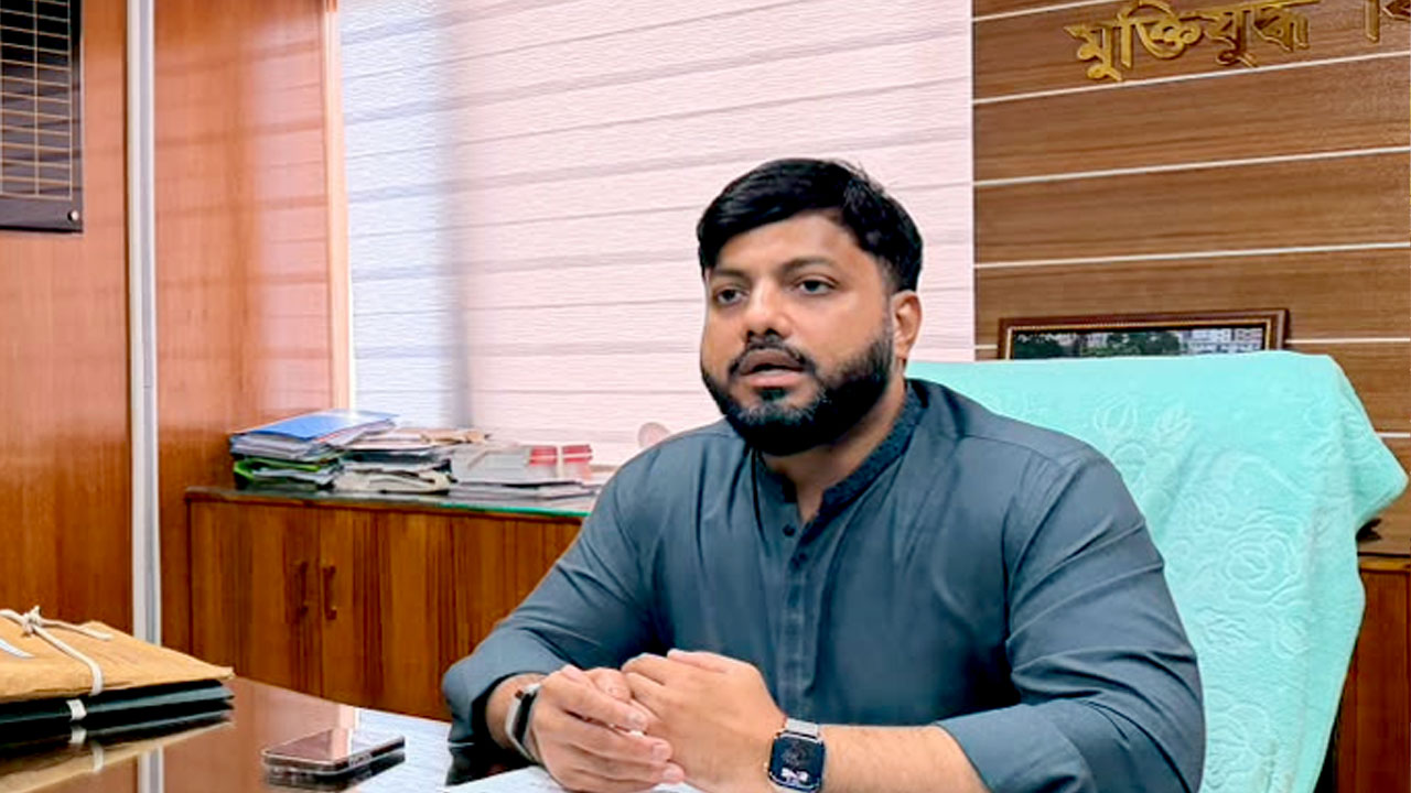 মাঠপর্যায়ে গবেষণা চালিয়ে মুক্তিযোদ্ধাদের তালিকা ঠিক করব: ইশরাক