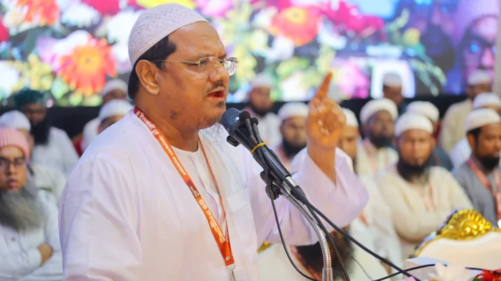 চাঁদাবাজ ও দখলবাজদের বিষদাঁত উপড়ে ফেলতে হবে: রেজাউল করীম