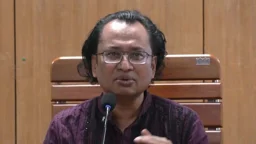 প্রধানমন্ত্রী দেশে ফেরার পর আইজিপির বিষয়ে সিদ্ধান্ত: তথ্য উপদেষ্টা