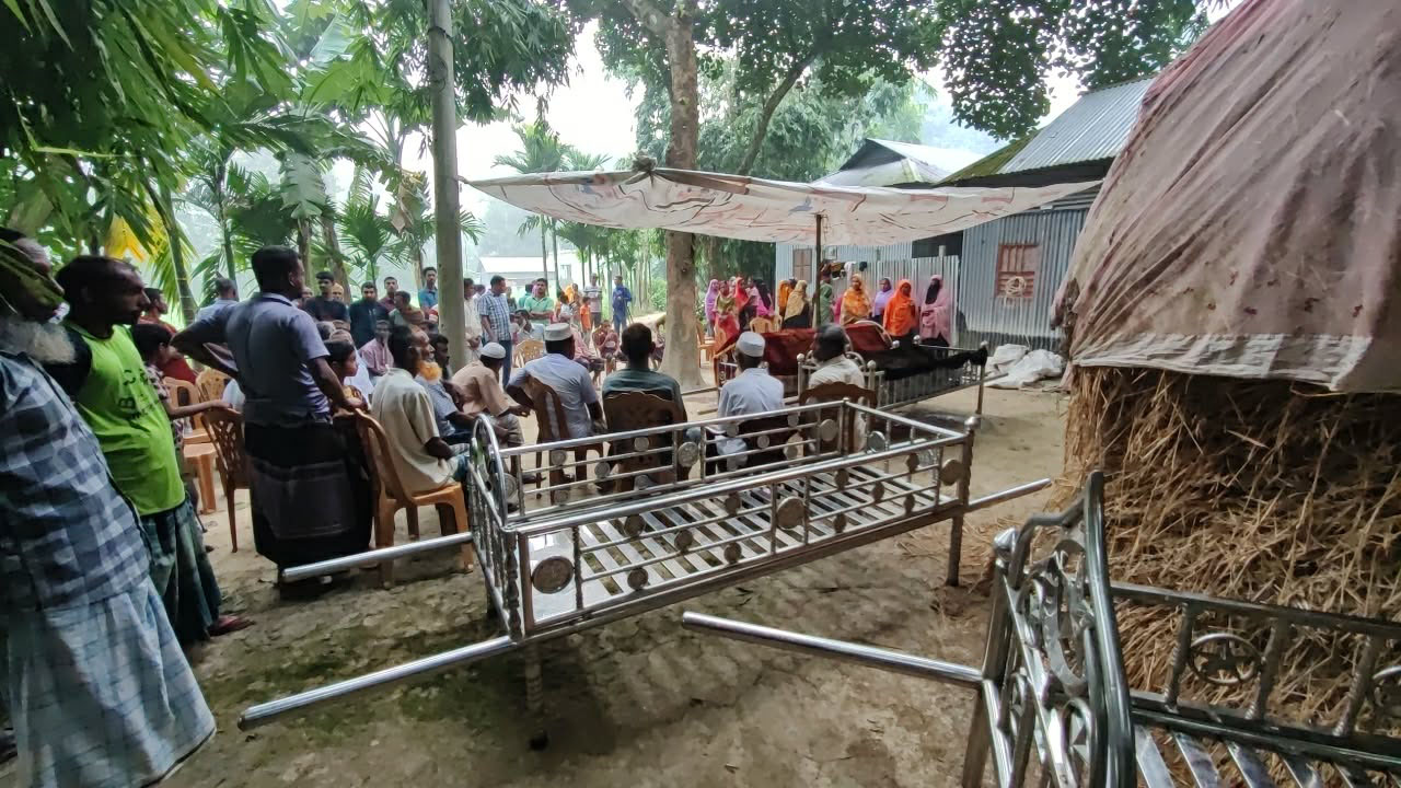 jamalpur, road accident killed four family member