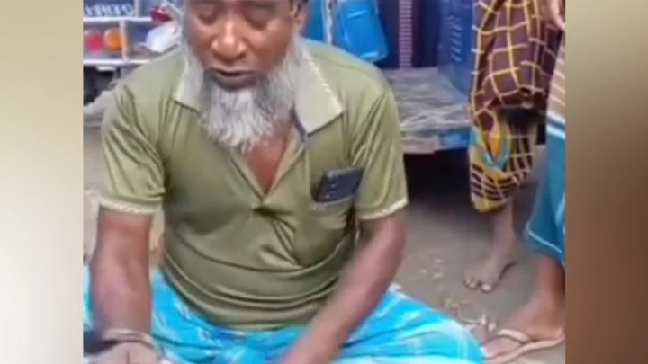 ৫০০ টাকার বাজিতে জীবন্ত শালিক ছিঁড়ে কাঁচা মাংস খেলেন, খুঁজছে পুলিশ