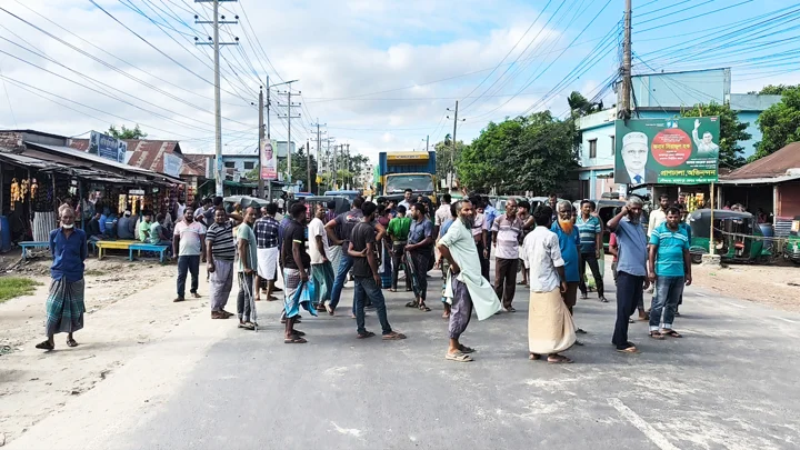 জামালপুরে গ্যাসের দাবিতে সড়ক অবরোধ 