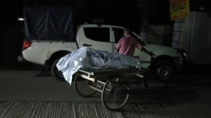 জামালপুরে কলেজছাত্রীর ঝুলন্ত মরদেহ উদ্ধার