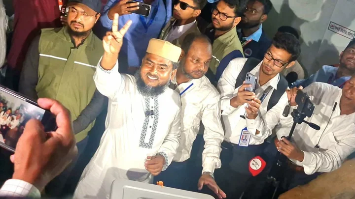 ভোটগ্রহণে কোনো অনিয়ম হচ্ছে না: জামায়াত প্রার্থী দেলাওয়ার
