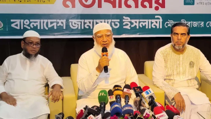 নিজের মন্ত্রণালয়ের খবর নেই, অন্য মন্ত্রণালয় নিয়ে মাতব্বরি: স্বরাষ্ট্রমন্ত্রীকে জামায়াত আমির